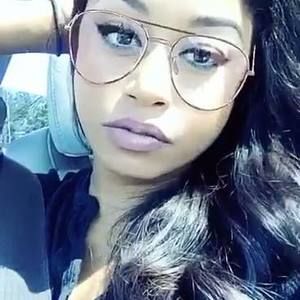 Meet your Posher, Tonya